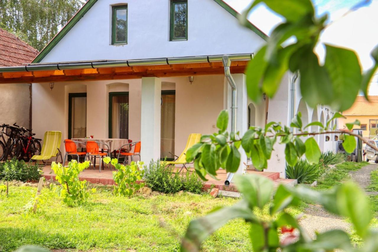 Fuszeres Porta Villa Mihalyfa Exterior foto